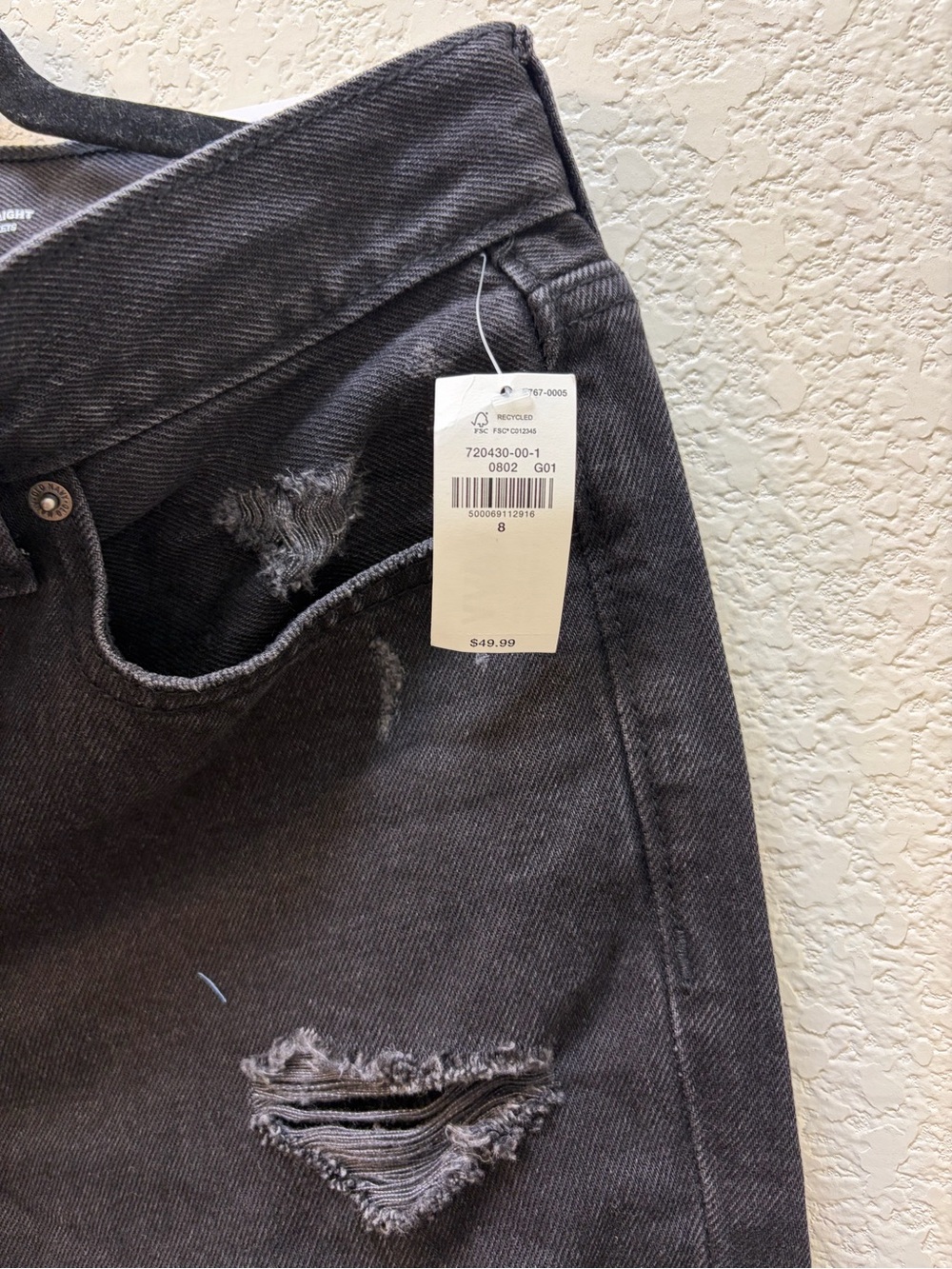 Old Navy Women's Black Distressed High-Rise Jeans - Picture 4 of 4